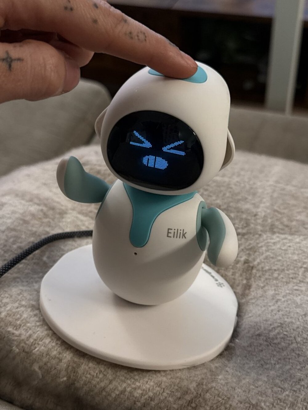 Eilik Interactive Companion Robot (White and Teal) - Used